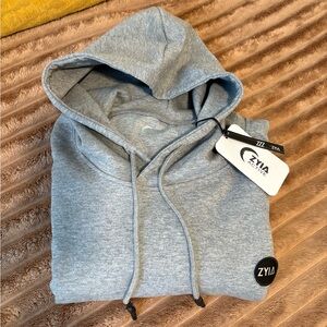 ZYIA Men's Light Gray Resolve Hoodie